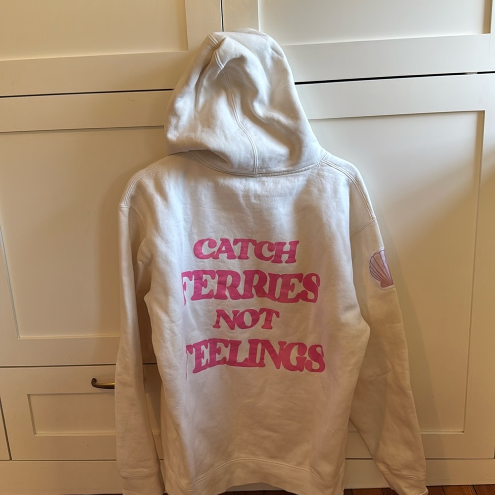 Medium Brodenim cream hoodie